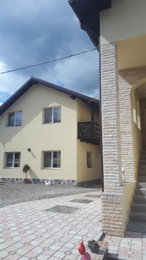 Pensiunea Casa Godja Valeni  Экстерьер фото