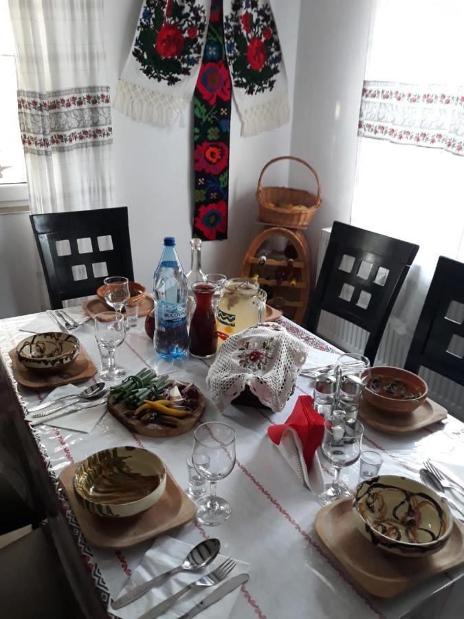 Pensiunea Casa Godja Valeni  Экстерьер фото