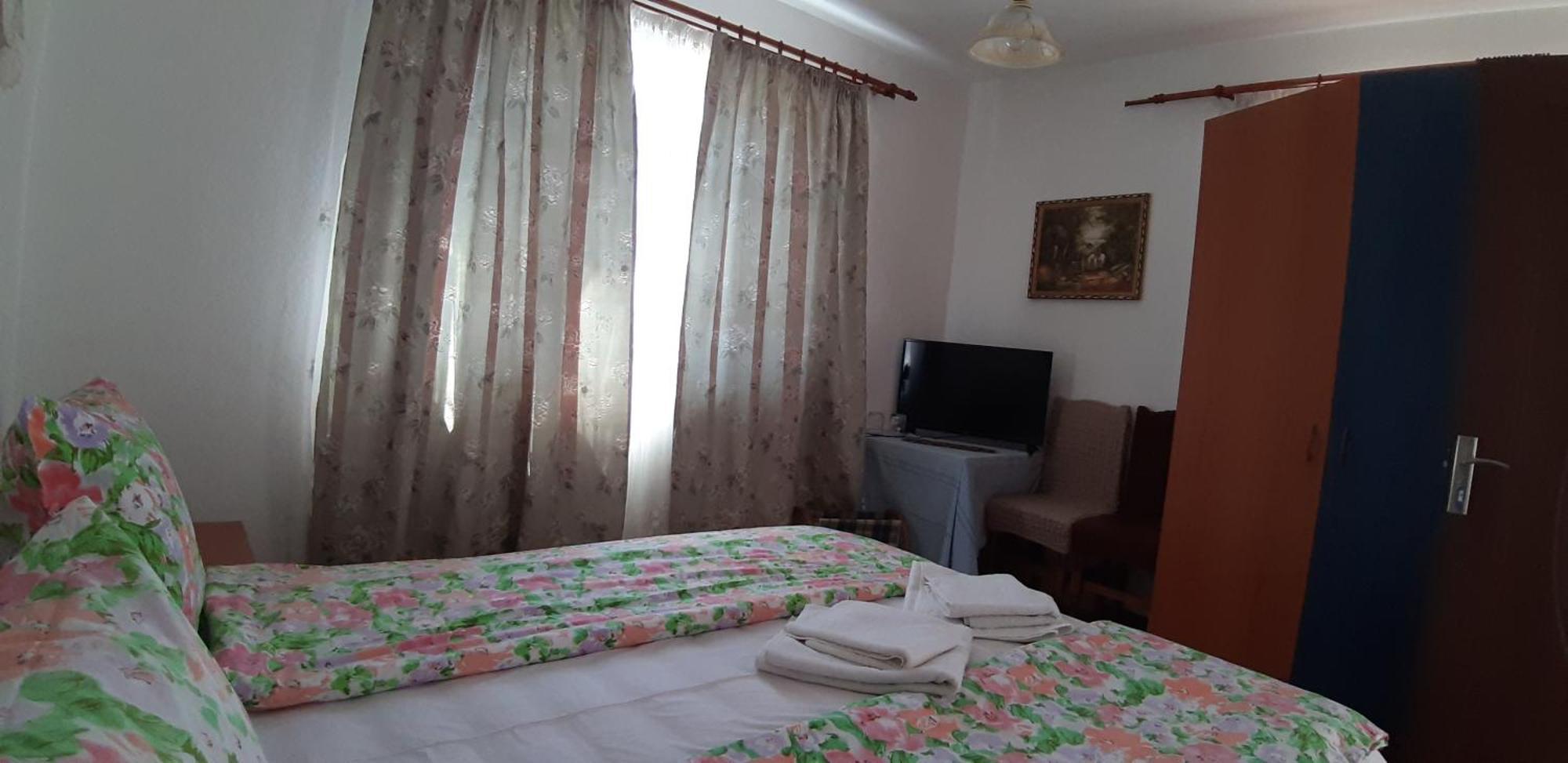 Pensiunea Casa Godja Valeni  Номер фото